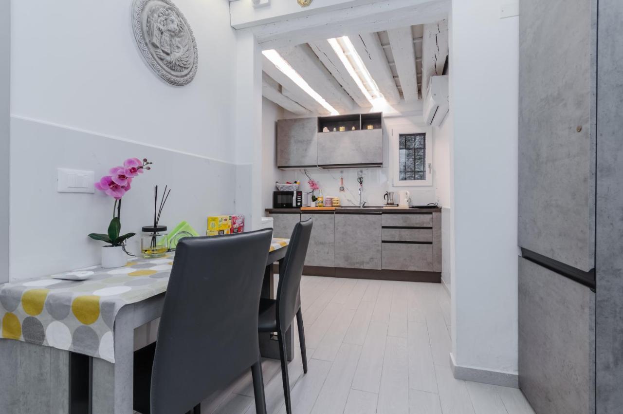 Palazzo Dolfin - Piazza San Marco Lovely Apartment البندقية المظهر الخارجي الصورة