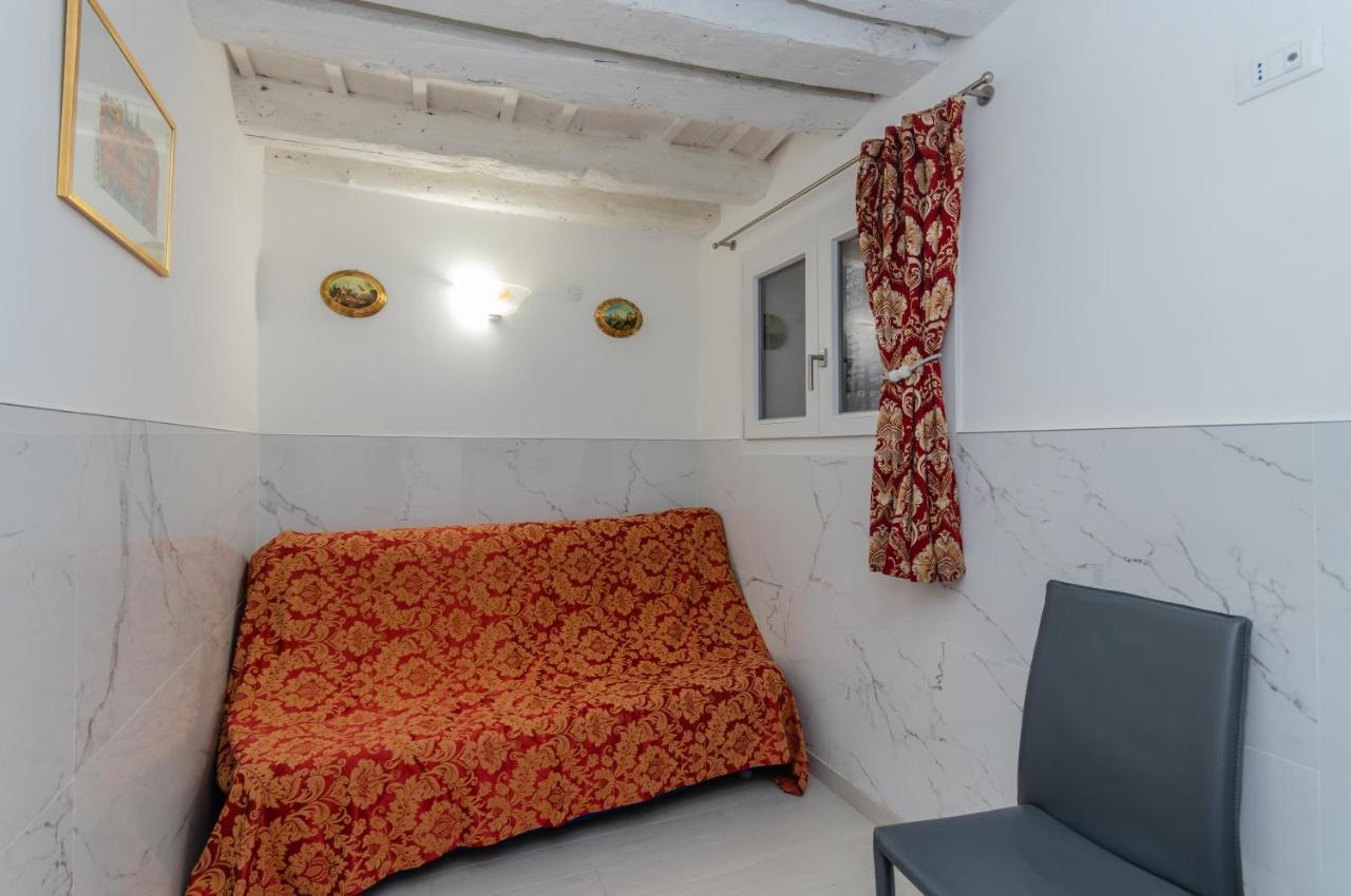 Palazzo Dolfin - Piazza San Marco Lovely Apartment البندقية المظهر الخارجي الصورة
